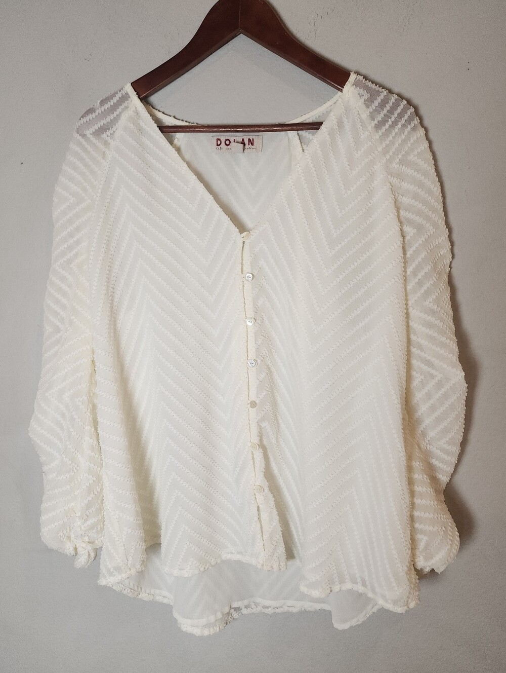 Anthropologie Dolan Ivory Textured Ruched Sleeve Button V-neck Blouse Top XL